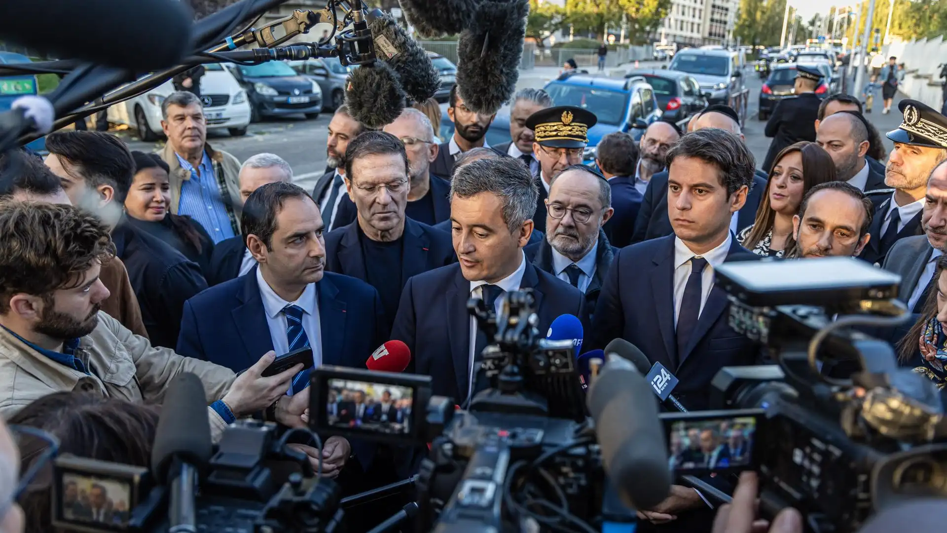 El ministro del Interior de Francia, Gérald Darmanin (C) El ministro del Interior de Francia, Gérald Darmanin (C)