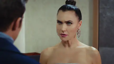 ¡Malas noticias para Ender!: Nadir sabe que ella planeó la redada del casino ¡Malas noticias para Ender!: Nadir sabe que ella planeó la redada del casino