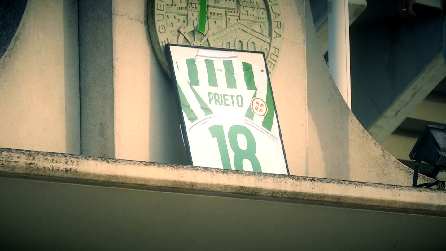 Córdoba llora la muerte de Álvaro Prieto y muestra su apoyo a la familia en un último adiós