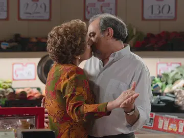 ¿Del odio al amor hay un paso?: Benigna y Peñalara firman la paz con un beso ¿Del odio al amor hay un paso?: Benigna y Peñalara firman la paz con un beso