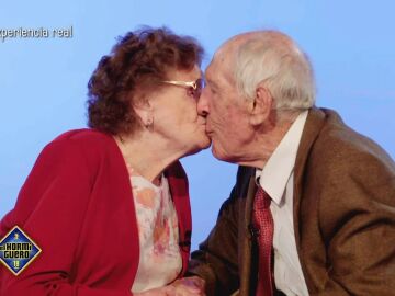 &iexcl;Alucinante! Este experimento muestra las diferencias entre una pareja que acaba de empezar y otra que lleva toda la vida
