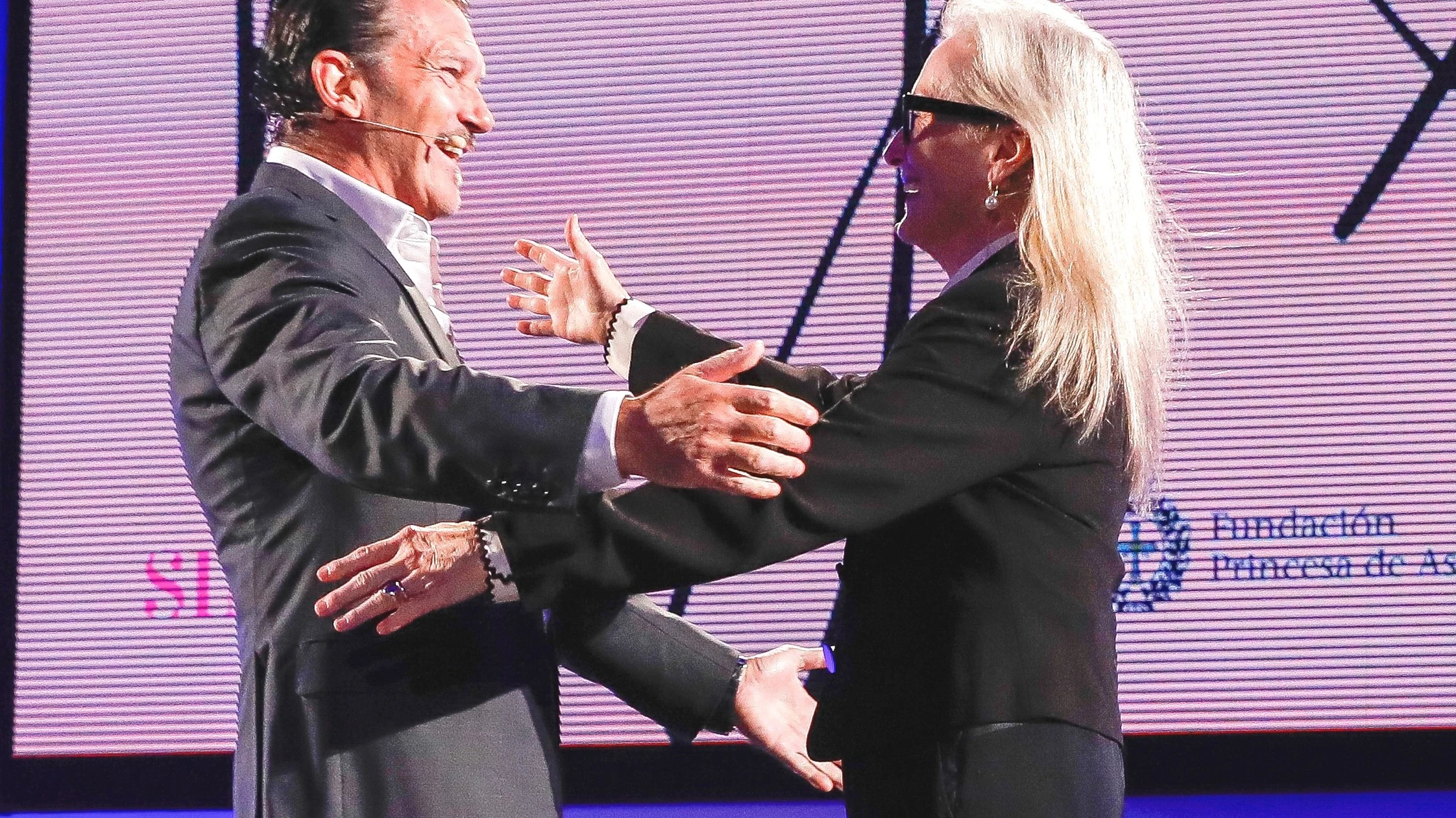 Meryl Streep y Antonio Banderas en el evento del Premio Princesa de Asturias Meryl Streep y Antonio Banderas en el evento del Premio Princesa de Asturias