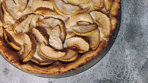 Tarta de manzana y canela. Tarta de manzana y canela.