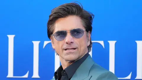 El actor John Stamos El actor John Stamos