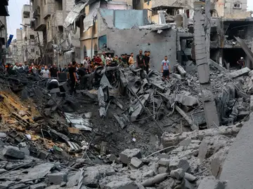 Israel intensifica los ataques al norte y al sur de sus fronteras Israel intensifica los ataques al norte y al sur de sus fronteras