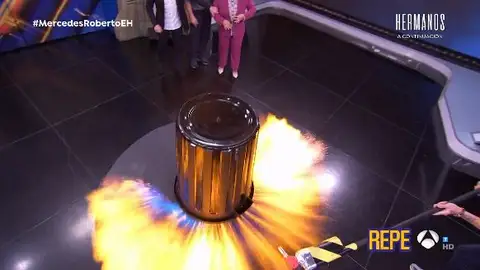 La fantasmagórica ciencia de Marron impresiona a Roberto Leal y Mercedes Guillén: "¡Se nos ha ido de las manos!" La fantasmagórica ciencia de Marron impresiona a Roberto Leal y Mercedes Guillén: "¡Se nos ha ido de las manos!"