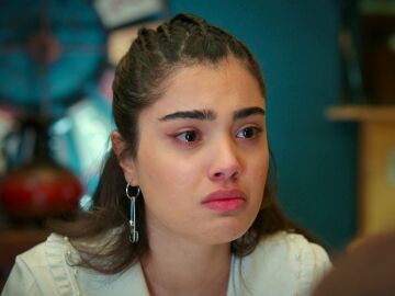 S&uuml;sen le confiesa a Sarp toda la verdad y &eacute;l promete protegerla...&iquest;su secreto estar&aacute; a salvo?