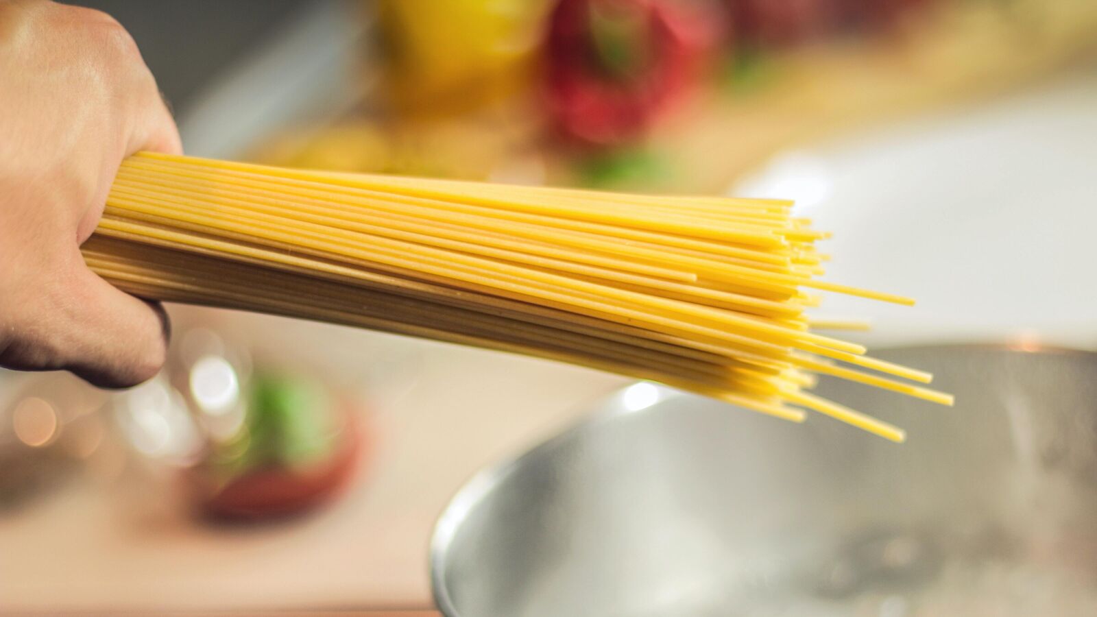 ¿Cuánta pasta debemos cocinar por persona?