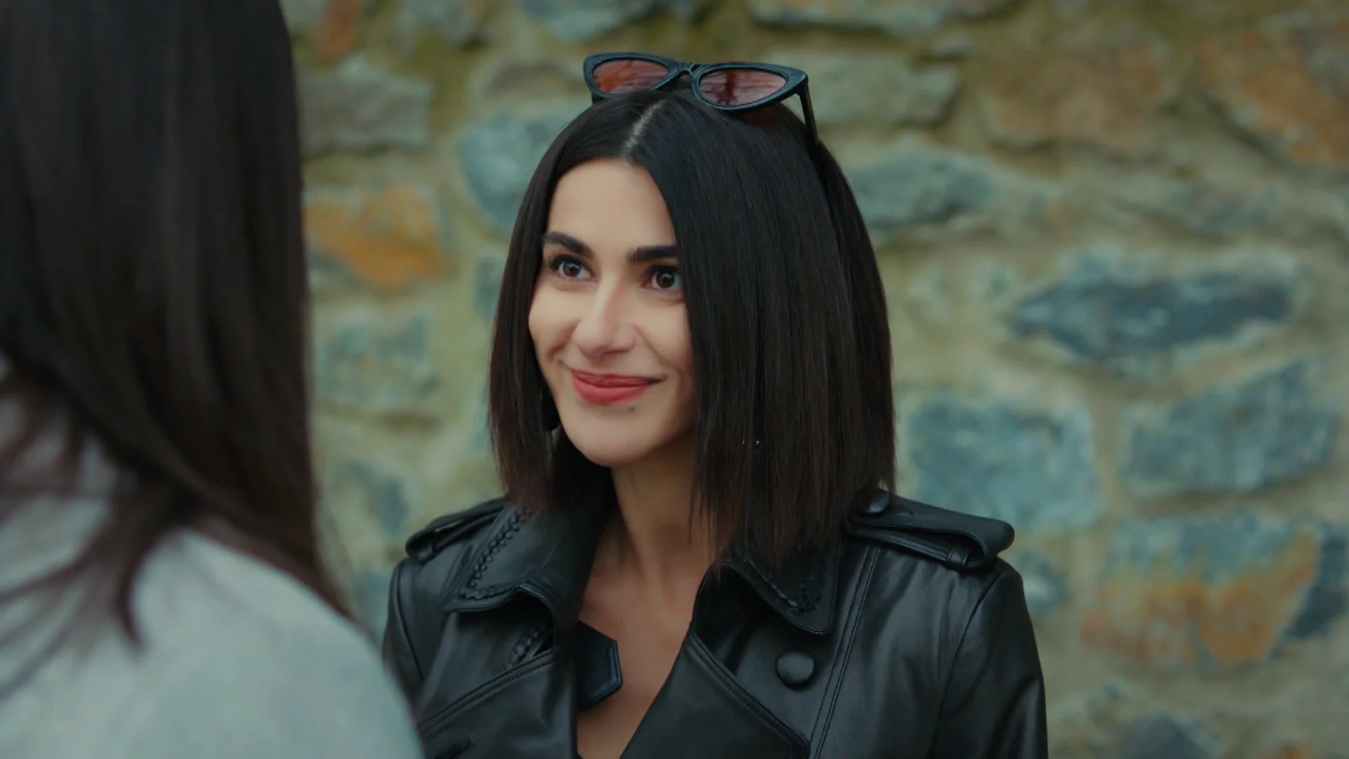 Şahika sigue guiando a Leyla para conquistar a Halit: &ldquo;No debe parecer que quieras casarte con &eacute;l&rdquo;