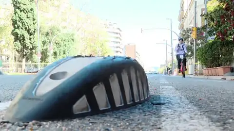 La familia del boxeador Xavi Moya presentará una denuncia por su muerte en accidente de tráfico: "Fue una trampa mortal" La familia del boxeador Xavi Moya presentará una denuncia por su muerte en accidente de tráfico: "Fue una trampa mortal"