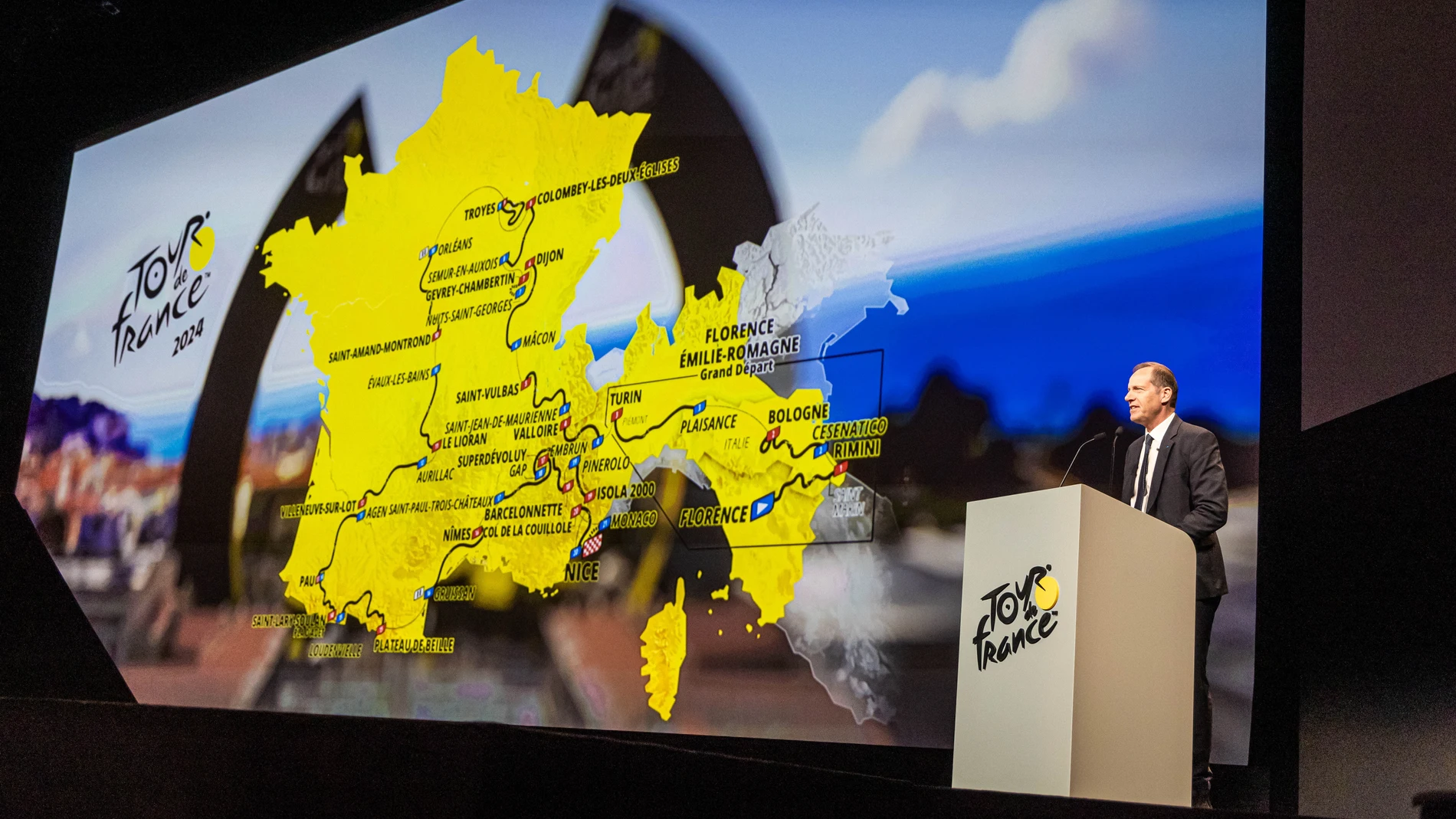 Christian Prudhomme presenta el recorrido del Tour de Francia 2024 en París