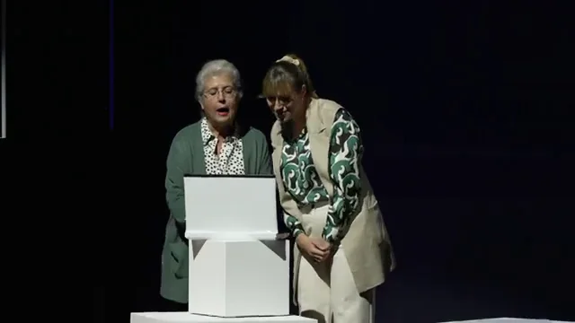 Se estrena 'Las cosas fáciles', una obra de teatro para impulsar la educación financiera de los mayores Se estrena 'Las cosas fáciles', una obra de teatro para impulsar la educación financiera de los mayores
