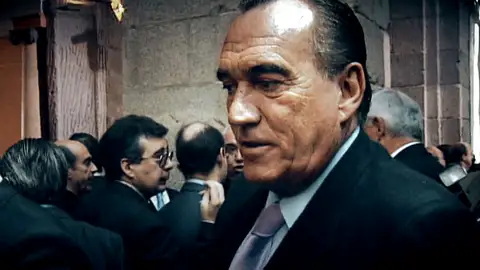 Así ha sido el tenso reencuentro de los hijos de Fernando Fernández Tapias, en conflicto familiar desde hace años Así ha sido el tenso reencuentro de los hijos de Fernando Fernández Tapias, en conflicto familiar desde hace años