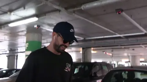 Piqué regresa a España Piqué regresa a España