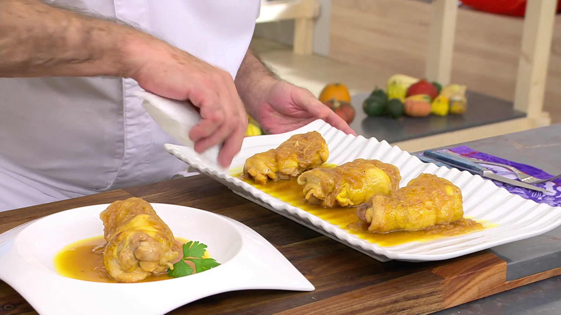 Karlos Arguiñano: receta de pollo a la miel en 7 minutos y con pocos ingredientes Karlos Arguiñano: receta de pollo a la miel en 7 minutos y con pocos ingredientes