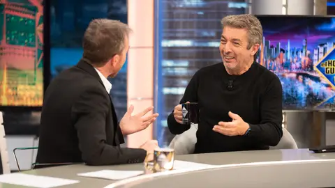 La surrealista anécdota de Ricardo Darín con Maradona: "Me pidió un autógrafo para su madre" La surrealista anécdota de Ricardo Darín con Maradona: "Me pidió un autógrafo para su madre"