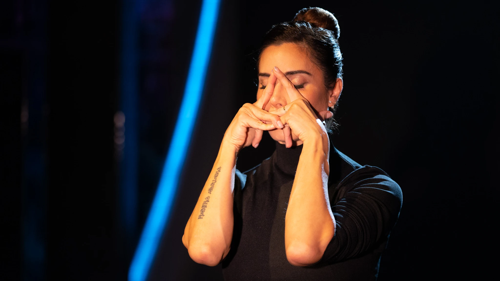 &iexcl;Menuda exhibici&oacute;n! Pilar Rubio sorprende con una hipn&oacute;tica coreograf&iacute;a de sus dedos