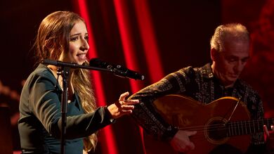 Carmen Vento protagoniza la versión más original de Mediterráneo: “Enhorabuena por esa valentía” 