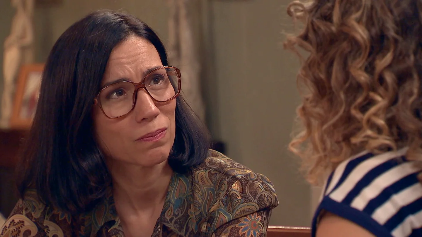Manolita consuela a Lola en uno de sus peores momentos: "Solo nos queda ser fuertes y confiar en la vida" Manolita consuela a Lola en uno de sus peores momentos: "Solo nos queda ser fuertes y confiar en la vida"