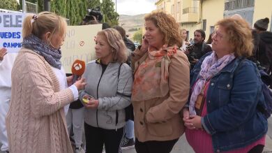 La madre de una compañera del menor brutalmente agredido en Granada: 