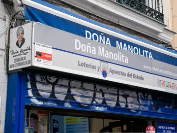 Administración de lotería Doña Manolita, en Madrid. Administración de lotería Doña Manolita, en Madrid.
