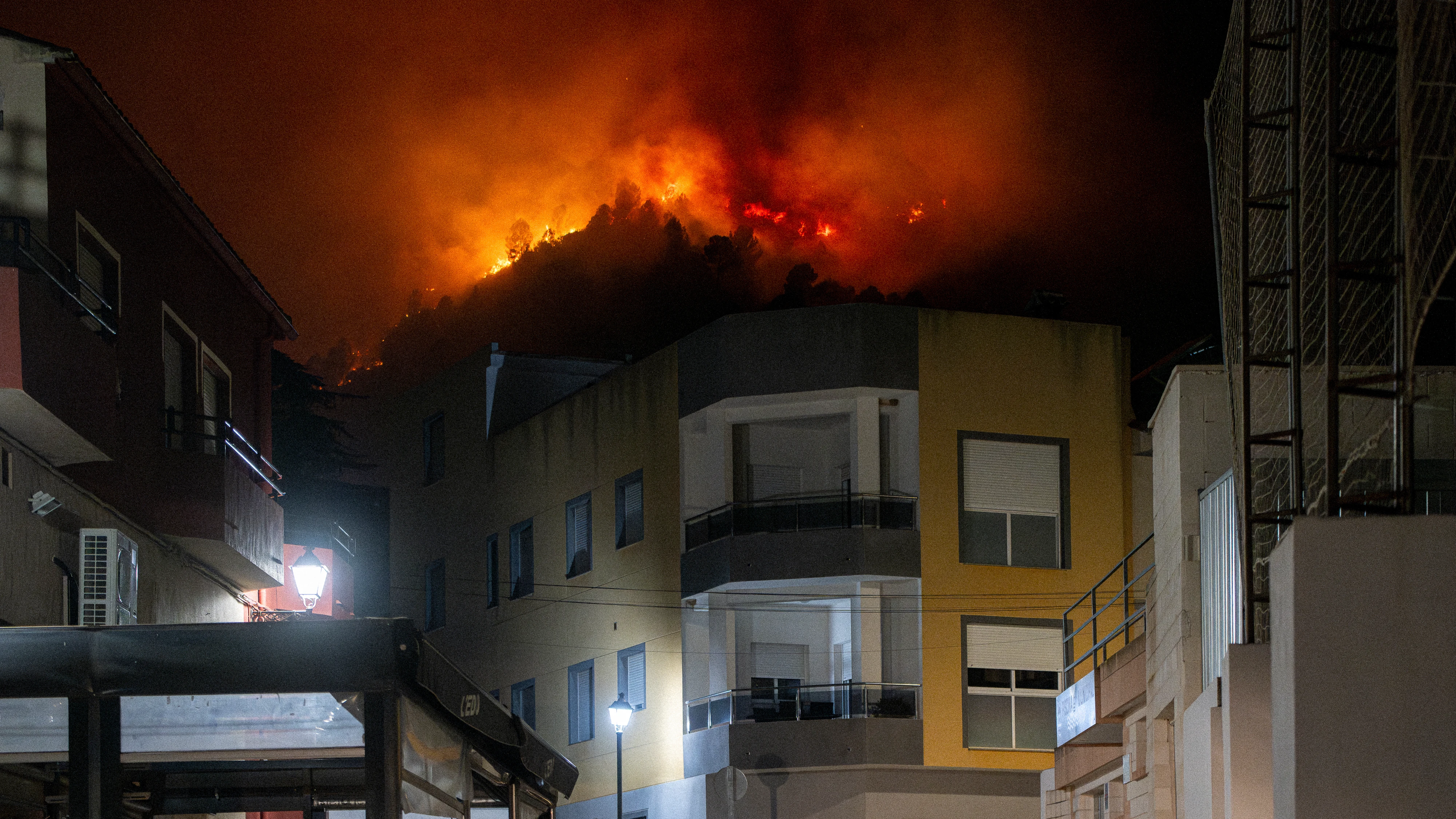 Incendio forestal en Montitxelvo Incendio forestal en Montitxelvo