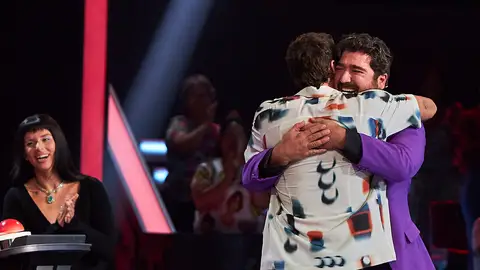 Antonio Orozco roba el talento de Miguel Carrasco para los Directos de La Voz Antonio Orozco roba el talento de Miguel Carrasco para los Directos de La Voz