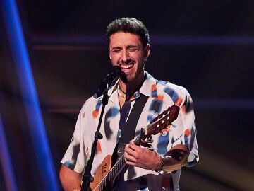 Un talento callejero y una personalidad especial: Miguel se come el escenario de La Voz