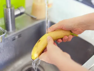 Lavar un plátano Lavar un plátano