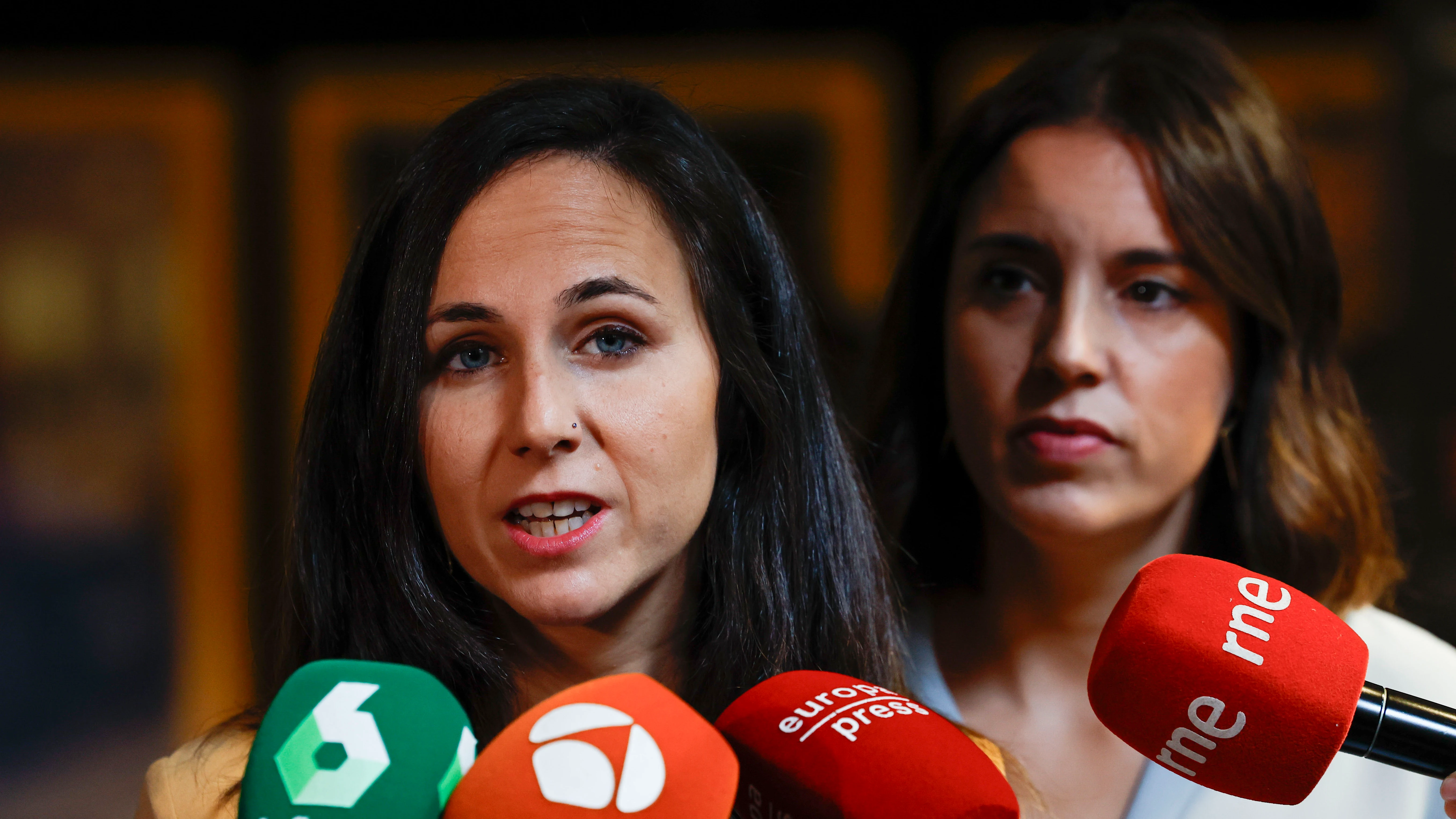 Imagen de archivo de la secretaria general de Podemos, Ione Belarra, y de Irene Montero Imagen de archivo de la secretaria general de Podemos, Ione Belarra, y de Irene Montero