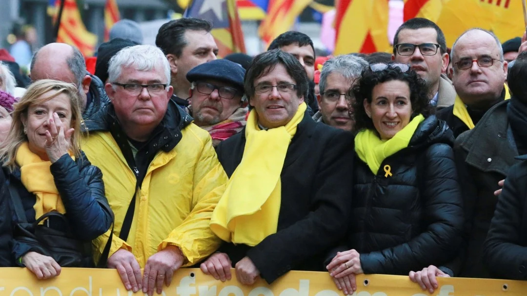 El expresidente de la Generalitat Carles Puigdemont y la secretaria general de ERC, Marta Rovira El expresidente de la Generalitat Carles Puigdemont y la secretaria general de ERC, Marta Rovira