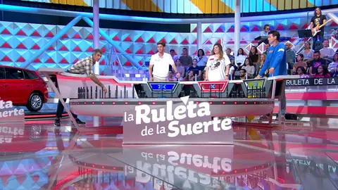 Jorge Fernández, obligado a recolocar La ruleta después de una tirada fuera de tiempo Jorge Fernández, obligado a recolocar La ruleta después de una tirada fuera de tiempo