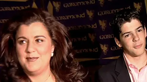 La vidente Cristina Blanco y su hijo Miguel Ángel Muñoz La vidente Cristina Blanco y su hijo Miguel Ángel Muñoz