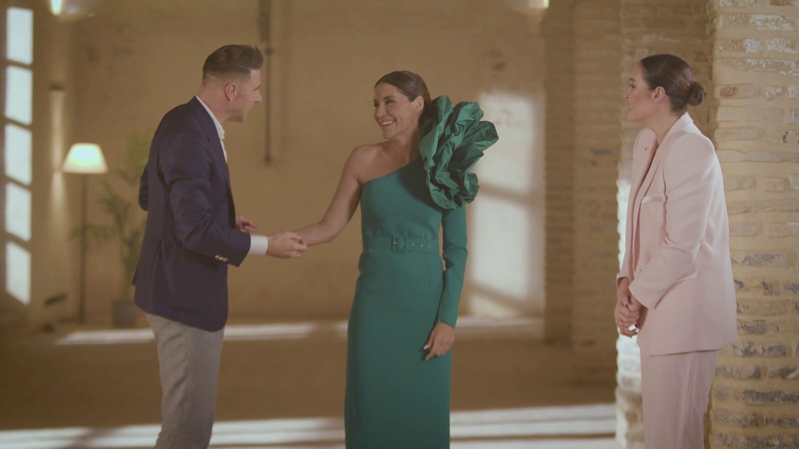 Susana Saborido emociona a Joaquín y Vicky Martín Berrocal al lucir su diseño: “No hay traje que te supere a ti”