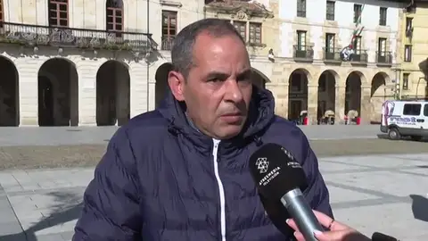 Conmoción en Zumárraga, el pueblo del joven en coma tras una paliza en Bruselas: "Nunca se metía en ningún lío" Conmoción en Zumárraga, el pueblo del joven en coma tras una paliza en Bruselas: "Nunca se metía en ningún lío"