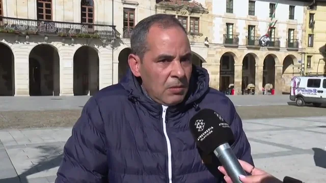 Conmoción en Zumárraga, el pueblo del joven en coma tras una paliza en Bruselas: "Nunca se metía en ningún lío" Conmoción en Zumárraga, el pueblo del joven en coma tras una paliza en Bruselas: "Nunca se metía en ningún lío"