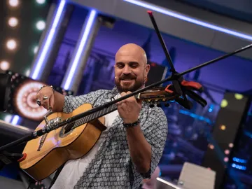 Camilo alucina con la orquesta fantasma: así suena la última locura robótica de El Hormiguero Camilo alucina con la orquesta fantasma: así suena la última locura robótica de El Hormiguero