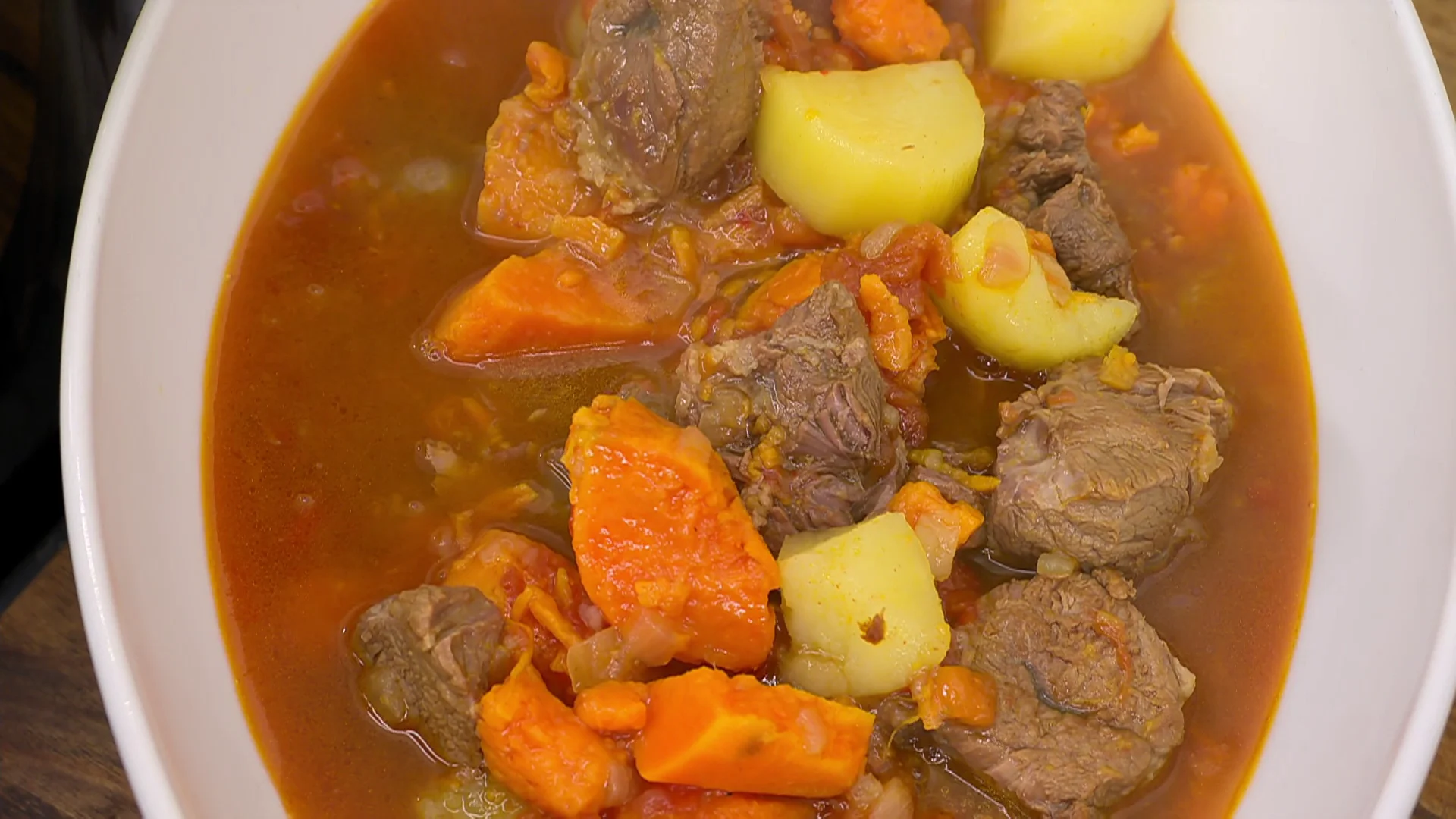 Receta de guiso carrero de Karlos Argui&ntilde;ano