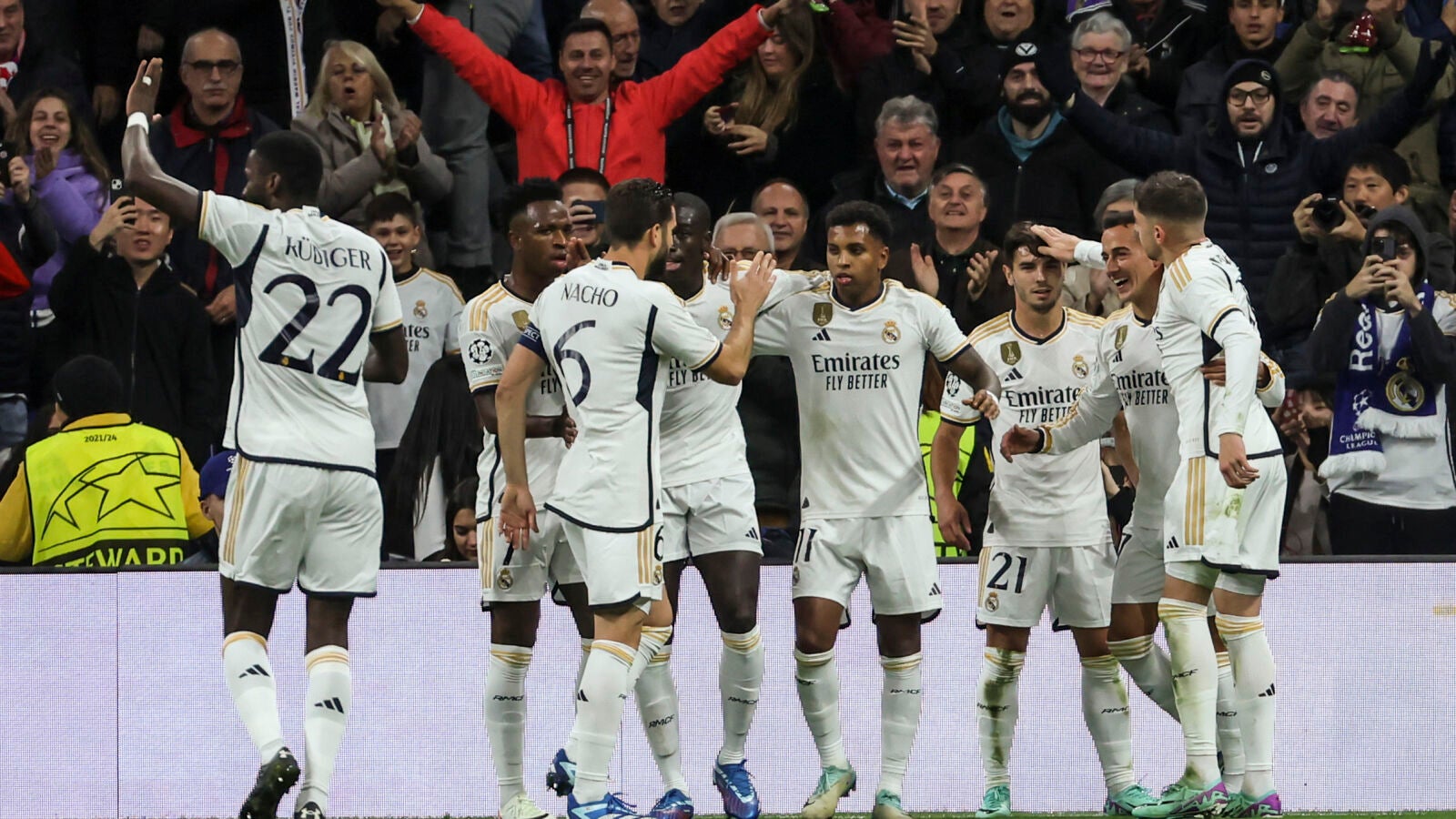 El Madrid sella su pase a octavos goleando al Braga en el Bernabéu