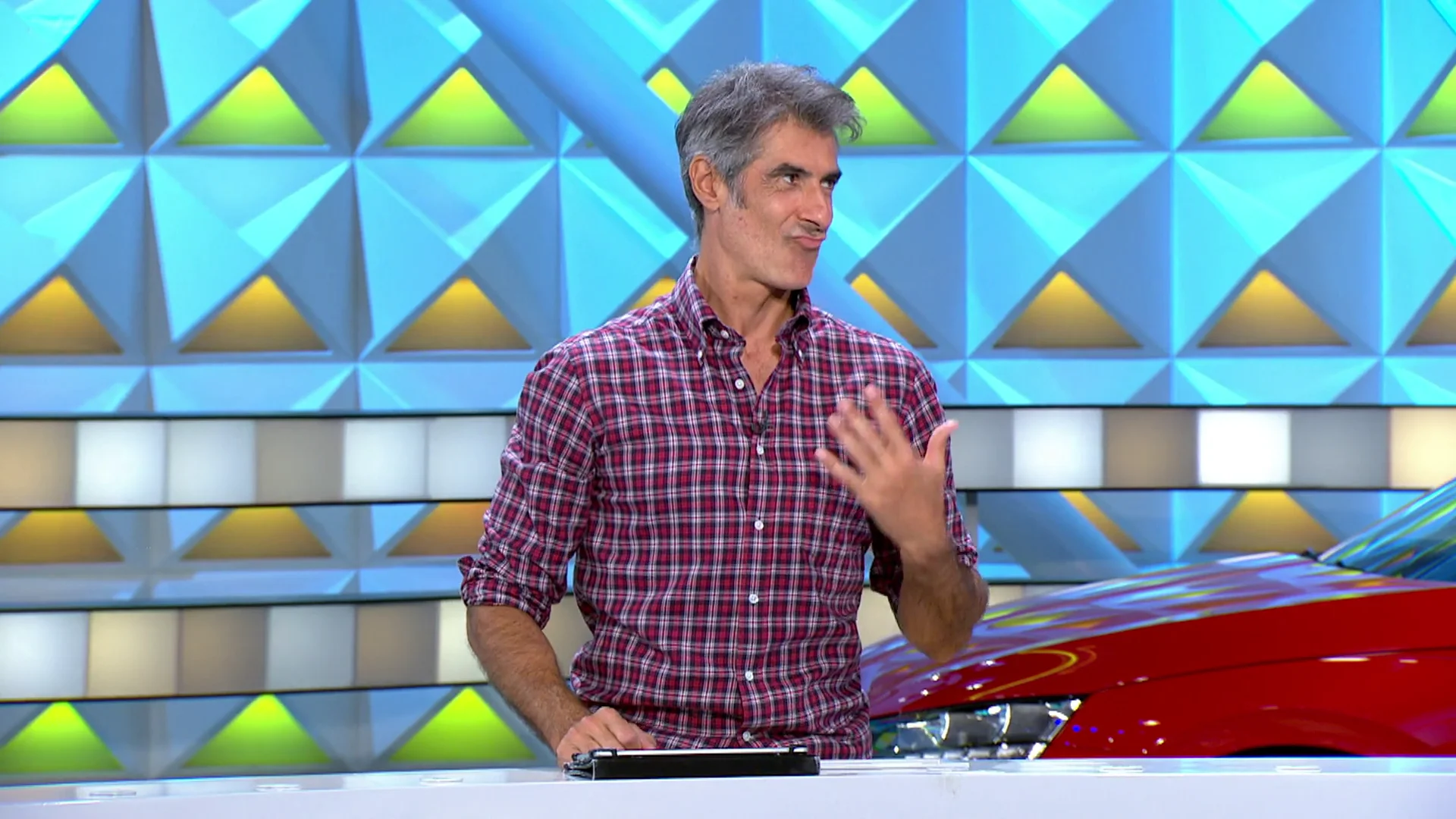 Jorge Fernández flipa con el juego de Oliver: “¡Vaya primer panel! Eso sí es empezar bien” Jorge Fernández flipa con el juego de Oliver: “¡Vaya primer panel! Eso sí es empezar bien”