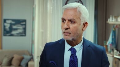 Halit intenta que Yildiz vuelva con él, pero ella se niega: 