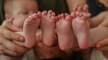 Imagen de varios beb&eacute;s