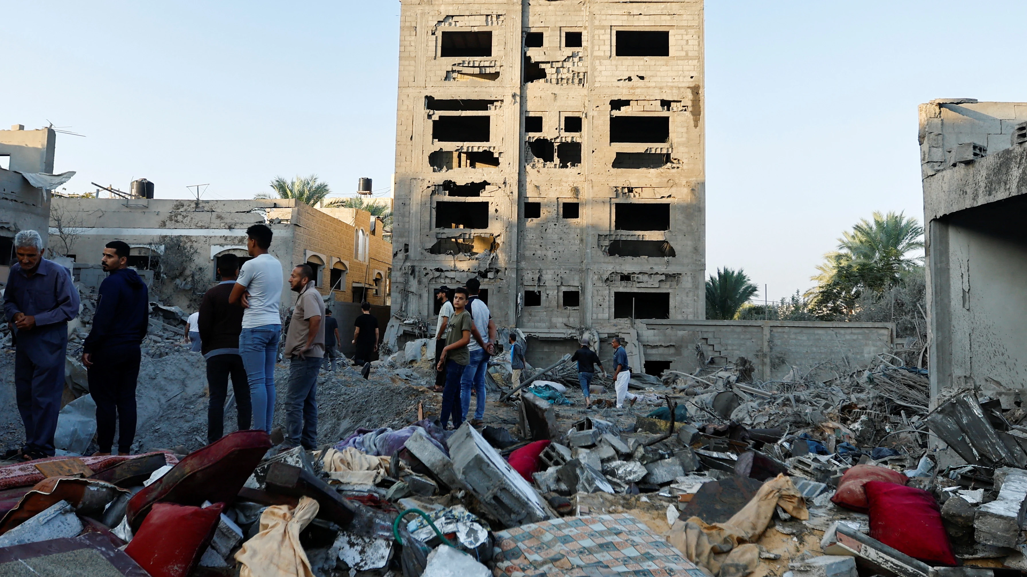 Colapso sanitario en Gaza mientras centenares de miles de personas siguen intentando huir de los bombardeos Colapso sanitario en Gaza mientras centenares de miles de personas siguen intentando huir de los bombardeos