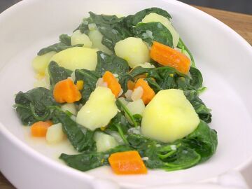 Receta de espinacas con patatas, de Argui&ntilde;ano: "Un plato, sencillo, digestivo y barato"