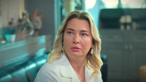 Asiye descubre que Şevval fue la culpable de la muerte de la señora Sevgi: "¿Usted la mató?” Asiye descubre que Şevval fue la culpable de la muerte de la señora Sevgi: "¿Usted la mató?”