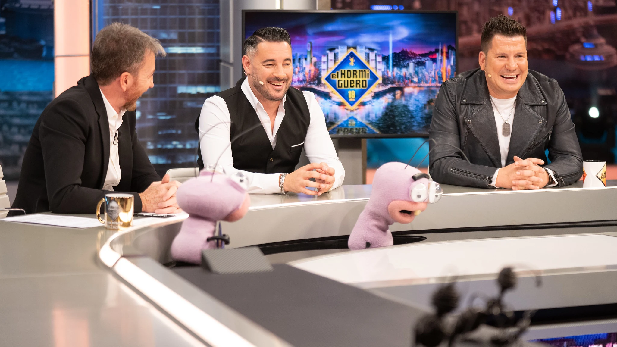 ¿Han ligado mucho Andy y Lucas en sus giras? ¡Los cantantes lo confiesan! ¿Han ligado mucho Andy y Lucas en sus giras? ¡Los cantantes lo confiesan!