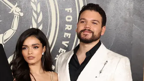 Rachel Zegler y Josh Andrés Rivera en la premiere de Balada de Pájaros Cantores y Serpientes Rachel Zegler y Josh Andrés Rivera en la premiere de Balada de Pájaros Cantores y Serpientes