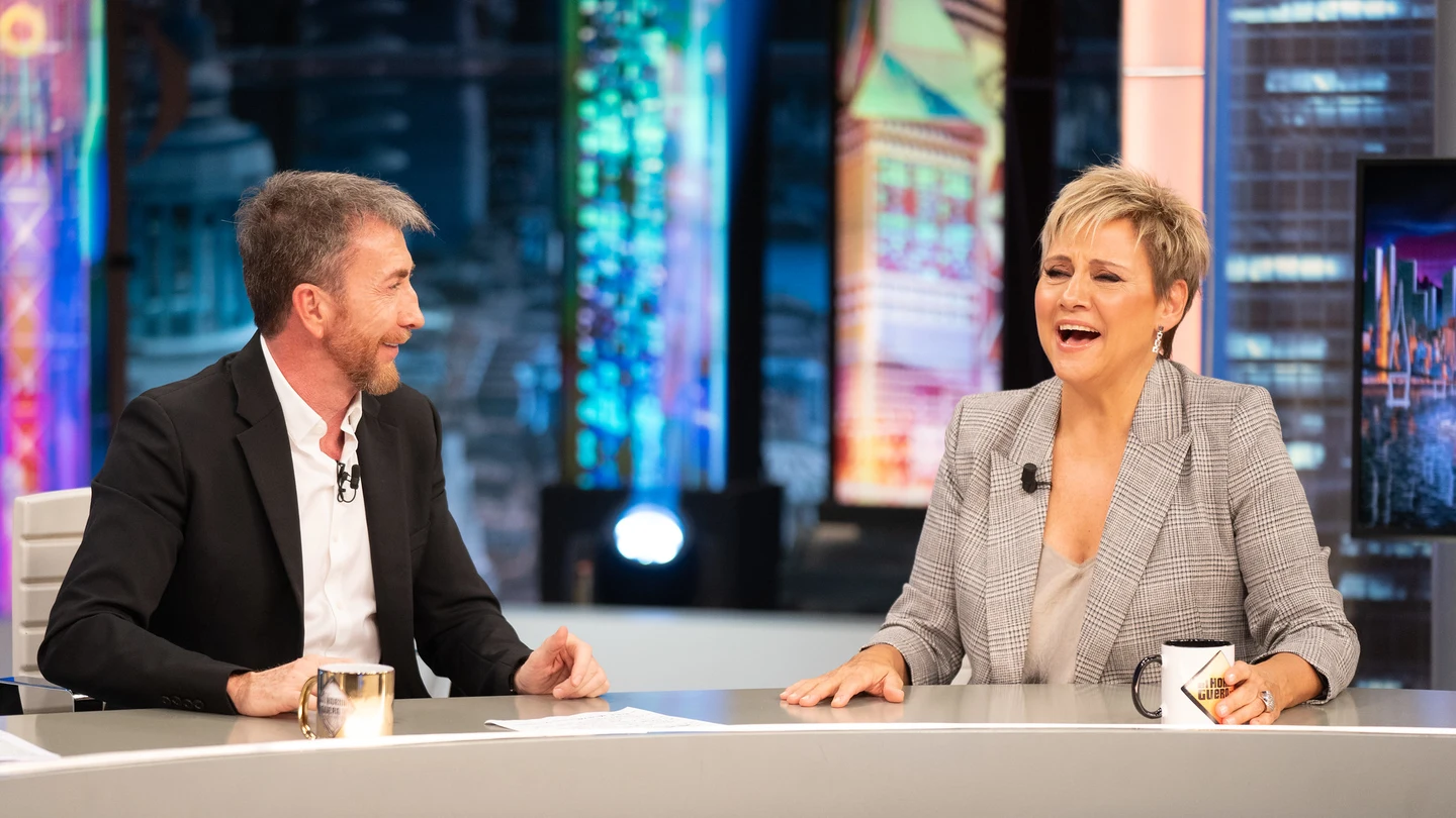 Pablo Motos y Gloria Serra reaccionan a sus bulos más sonados: "Madre mía... pobrecito" Pablo Motos y Gloria Serra reaccionan a sus bulos más sonados: "Madre mía... pobrecito"