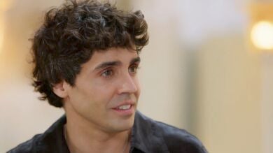 Javier Ambrossi: “He conseguido ser feliz diciendo adiós al sueño de mi infancia” 