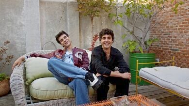 Javier Calvo y Javier Ambrossi desmienten estar casados: “¿Tú sabes lo que se espera la gente de la boda de Los Javis?” 